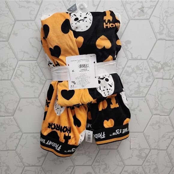 Nwt Women's Plus Size Friday the 13th Halloween Plush Sleep Pants - Picture 3 of 9